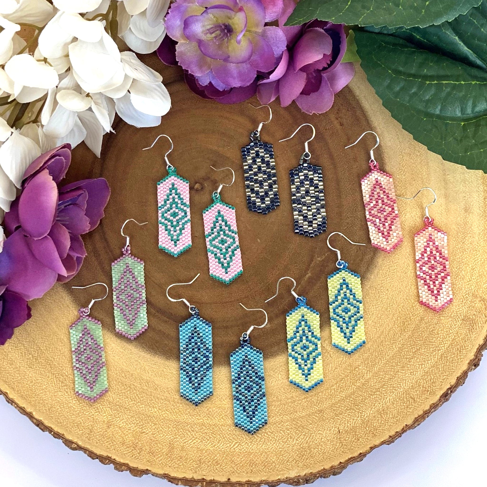 Tribal Pattern Column Earrings