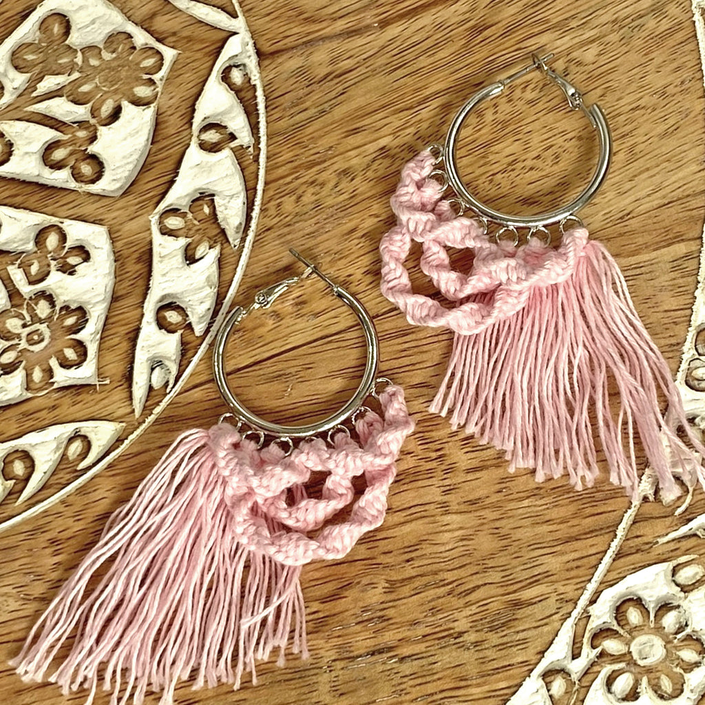 White Macrame Keychains – Knottin Fancy